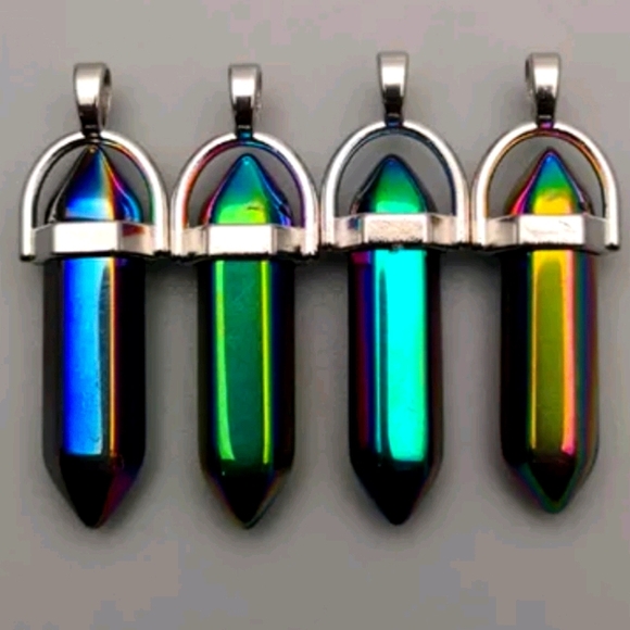 N/A Jewelry - Titanium/Chrome crystal pendants ×1